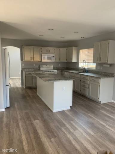 Main picture of 2366 S Harlan Ct