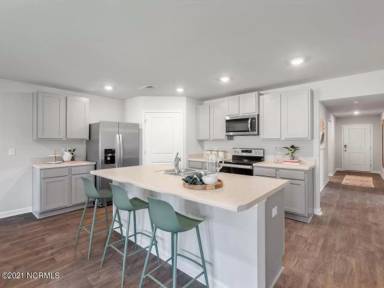 Main picture of 1159 Hidden Creek Dr NE