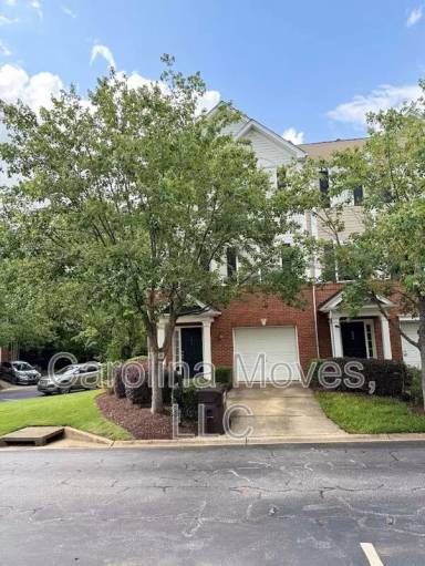 Main picture of 626 Montreux Dr