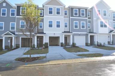Main picture of 4938 Southern Magnolia Dr