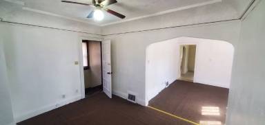 Main picture of 3736-3738 N 39th St