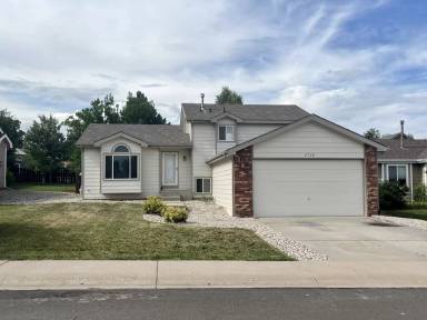 Main picture of 2738 Indian Peaks Pl