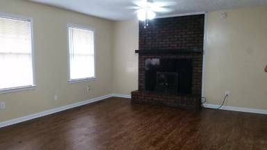 Main picture of 46 Pine Ct