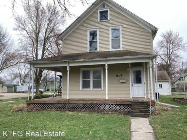 Main picture of 607 W 9th St