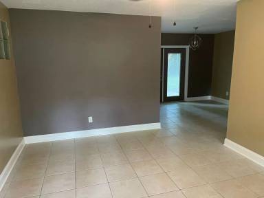 Main picture of 2601 Rippee Rd