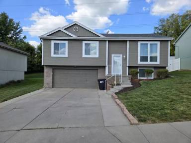 Main picture of 7818 Howell St