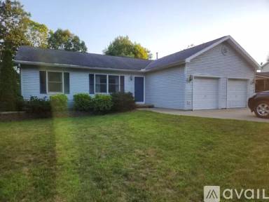 Main picture of 667 Winesap Cir