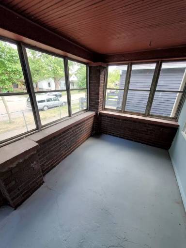 Main picture of 42 Jefferson Ave