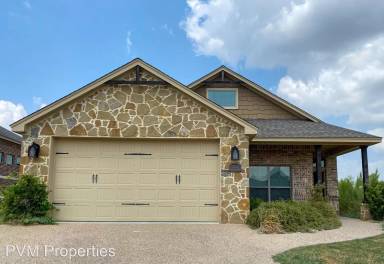 Main picture of 3000 Silver Saddle Dr