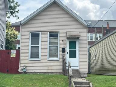 Main picture of 1323 S 26th St