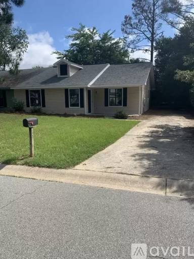 Main picture of 608 Maplewood Dr