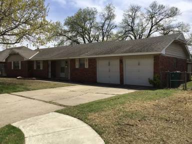 Main picture of 4130 NW 48th St