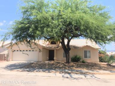 Main picture of 9207 E Quiet Creek Ln