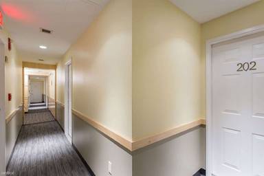 Main picture of 100 Jersey St