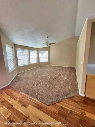 Main picture of 293 S Kestrel Pl