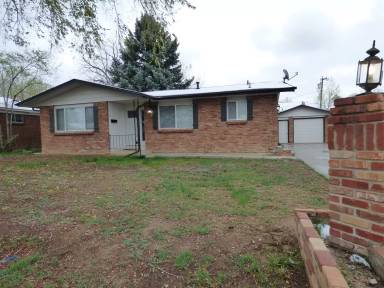 Main picture of 1508 S Douglas Ave