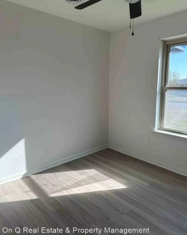 Main picture of 215 Delta Ave