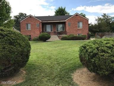 Main picture of 1611 Winona Ct