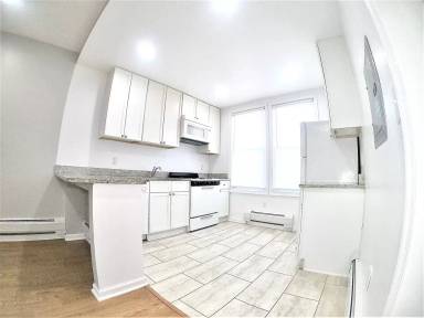 Main picture of 87 Brown Pl