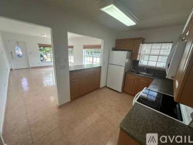 Main picture of 2542 SW 18th St