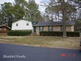 Main picture of 134 Club Cir