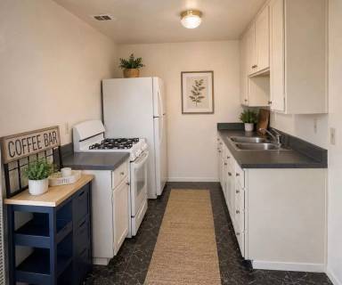 Main picture of 1303 Edmonton Ave
