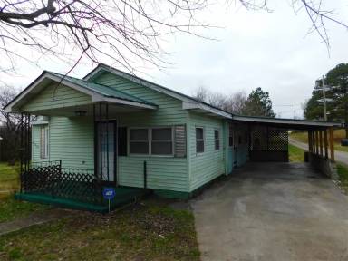 Main picture of 384 County Road 890