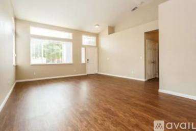 Main picture of 4038 Moraine Ct