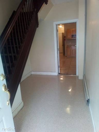 Main picture of 135 Hobson St