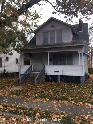 Main picture of 1206 2nd Ave