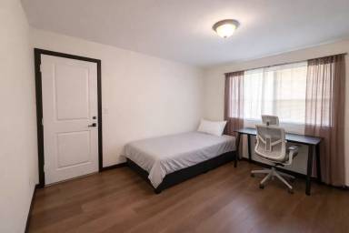 Main picture of 1287 W 36th Pl