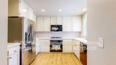 Main picture of 5075 Charmian Dr