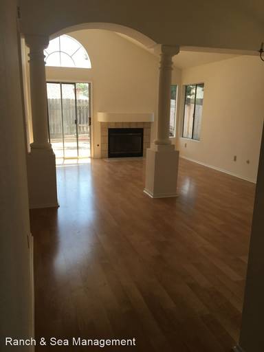 Main picture of 1761 Avenida Sevilla