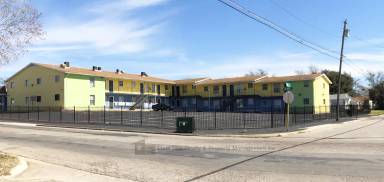 Main picture of 420 N Gilmer St