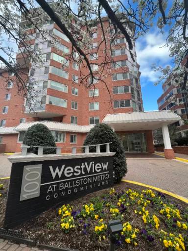 Main picture of Westview At Ballston Metro
