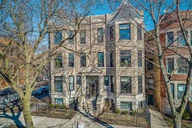 Main picture of 2922 W Logan Blvd