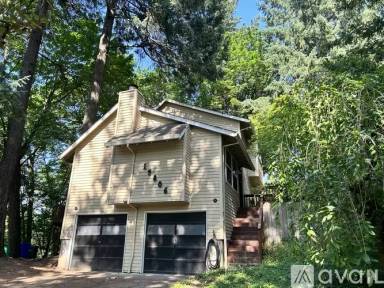 Main picture of 15806 SE River Rd