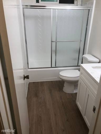Main picture of 3564 Del Amo Blvd