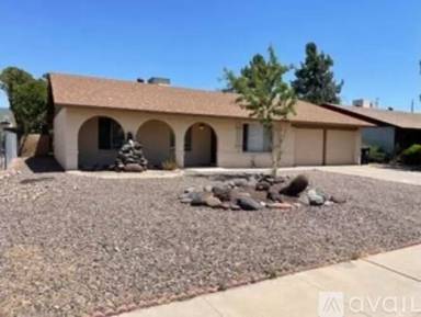 Main picture of 4332 W Desert Cove Ave