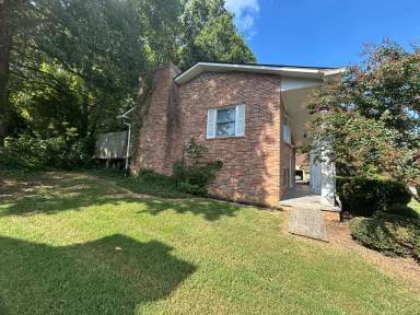 Main picture of 716 Willmar St