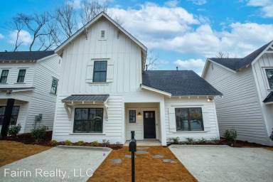 Main picture of 1500 Cottage Grv