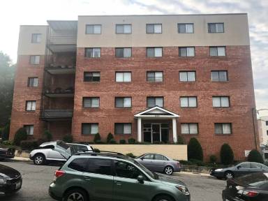 Main picture of Lee Heights Apartments