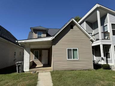 Main picture of 1442 Laurel St