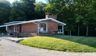 Main picture of 5256 N Crown Hill Rd