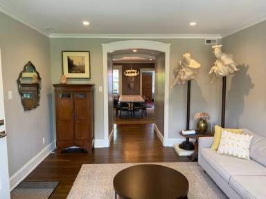 Main picture of 6324 Northwood Ave