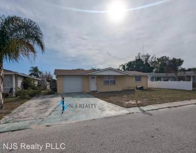 Main picture of 3326 Hoover Dr