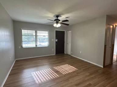 Main picture of 1014 Park Manor Dr