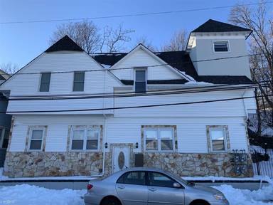 Main picture of 20 Woodside Pl