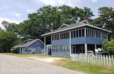 Main picture of 320 Hallock St