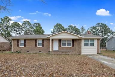 Main picture of 929 Hollydale Ln